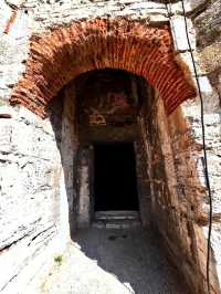 🏰✨“Echoes of Empire: Exploring the Forgotten Majesty of Yedikule Hisarı”✨🏰