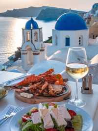 Discover the Magic of Santorini! 🌟