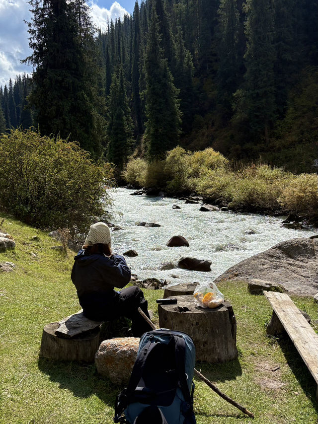 キルギスの秘境🇰🇬アルティンアラシャン キルギスの秘境🇰🇬アルティンアラシャン