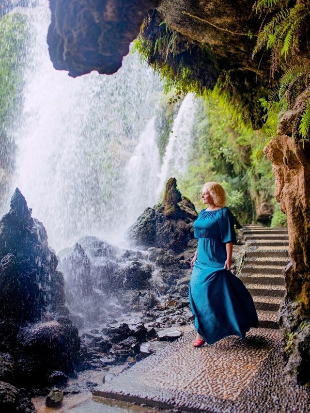 Город построенный на водопаде