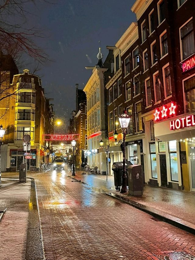 Epic Canal Feels🌙