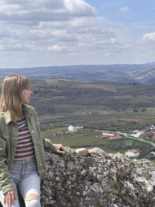 奧特羅城堡－晨光灑在古老的石頭上🏰