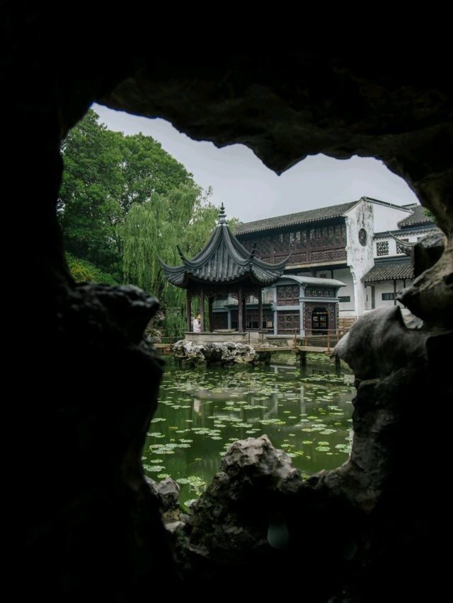 Get lost in this Suzhou garden!