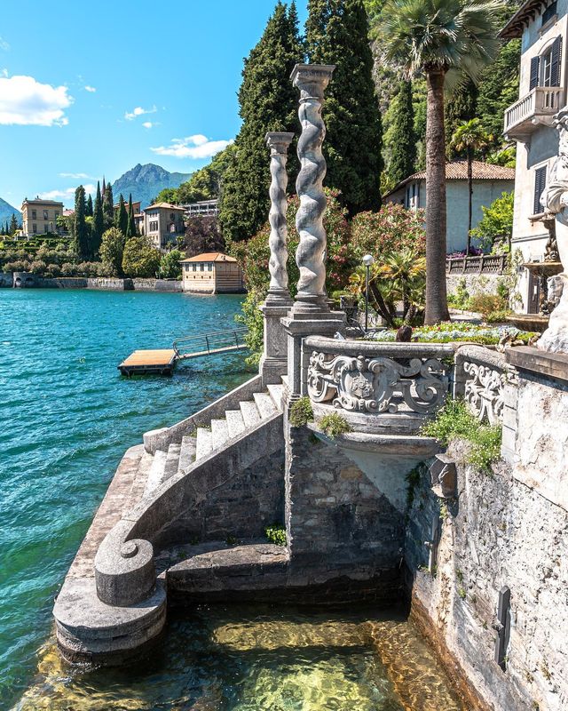 Villa Monastero in the Spotlight: A Journey in 9 Captivating Photos ☀️💙