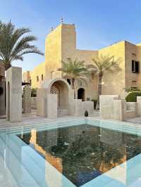 迪拜這家全新的沙漠度假酒店～就連SPA都是單獨的城堡在沙漠裡