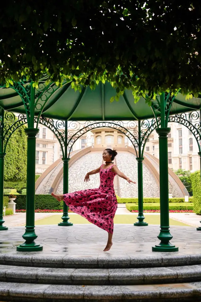 Come to check in at this garden castle-style hotel in Macau that is super photogenic