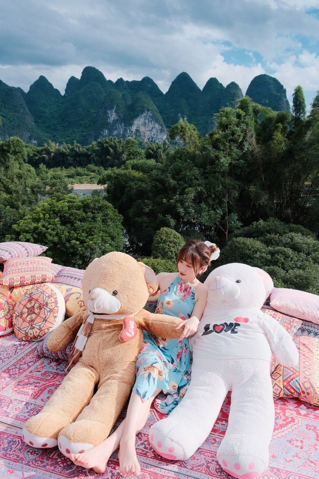 桂林陽朔 | 住到了20元 𝗿𝗺𝗯的背景裡 風景美如畫