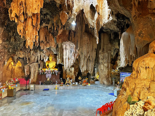 ว้ดถ้ำพุหว้า วัดสวยในถ้ำที่เมืองกาญ