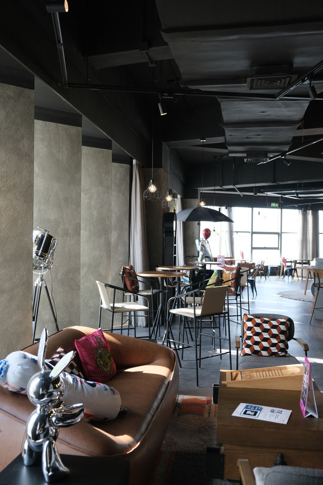 人均200左右，住進上海市區潮牌設計感酒店