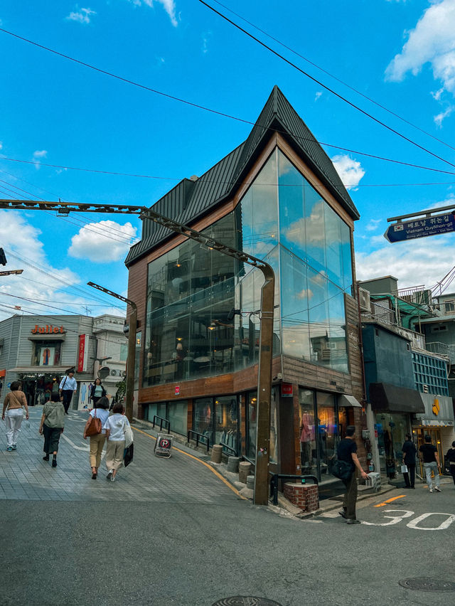 Exploring Itaewon in Seoul, South Korea 🇰🇷