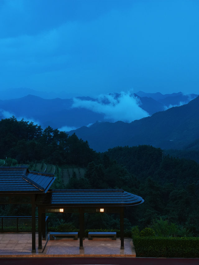 風起千島湖，輕起霧雲頂