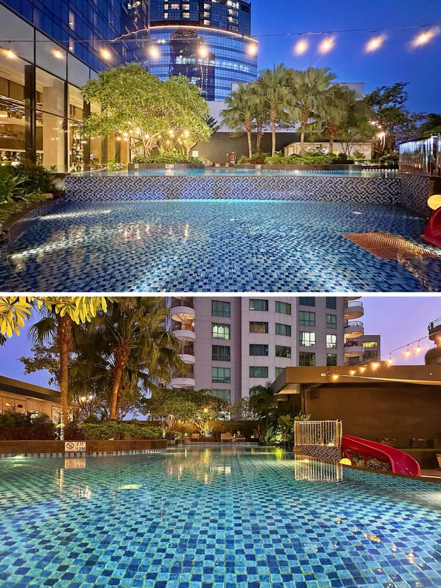 車水馬龍的泗水市中心～如此高性價比的酒店房間居然還配了PS5。