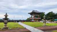 濟州島的藥泉寺，是一處充滿寧靜與神聖氣息的地方。