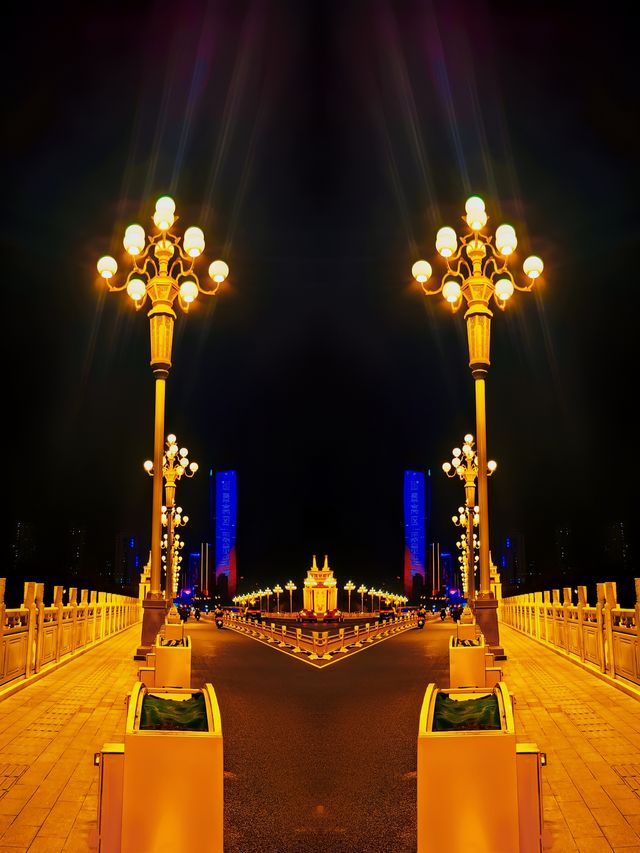 夜泊並州橋（二）——太原·迎澤大橋。