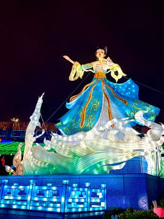 Zigong 2-Day Itinerary: Don't Get Fooled Again!