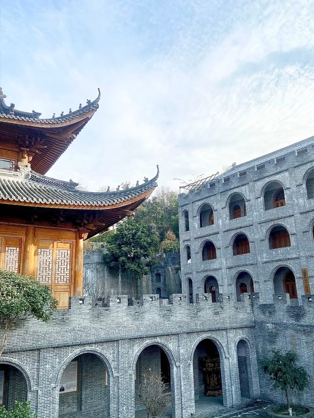 甘露寺一座藏有地下迷宮的寺廟
