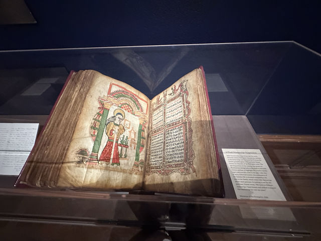 紐約摩根家族圖書館中世界手稿