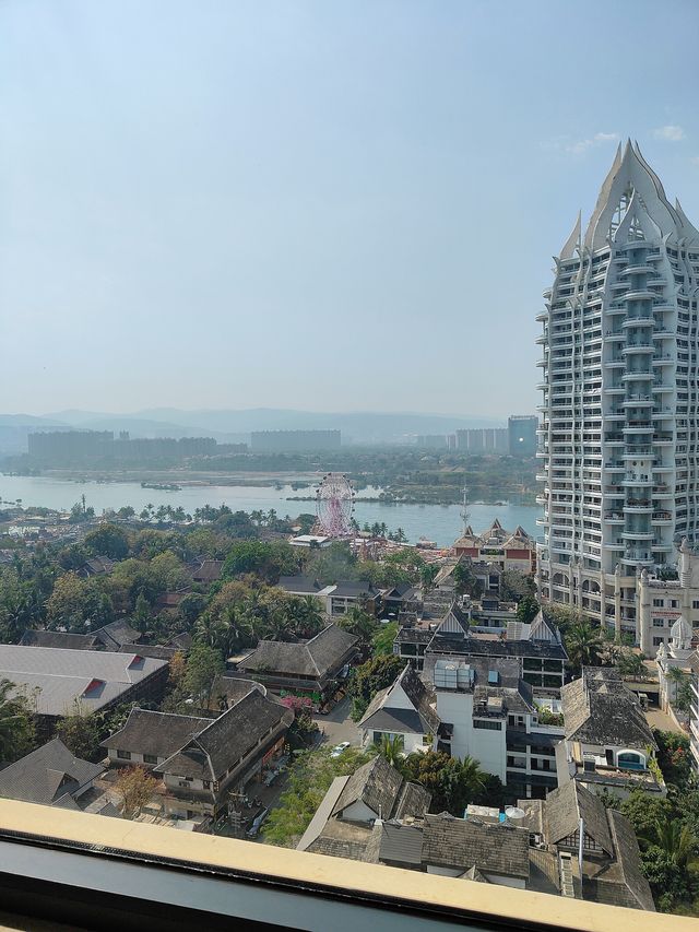 告莊的高層酒店！可以飽覽湄公河的優美景色