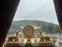 登上九層佛閣，俯瞰甘南的心靈秘境