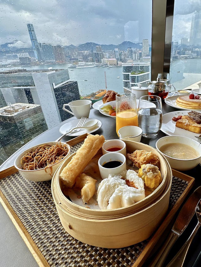 靜謐之巔的味覺探險：奕居早午自助餐