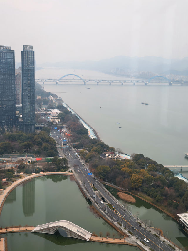 杭州值得N刷嘅酒店，無邊際泳池邂逅雲端浪漫