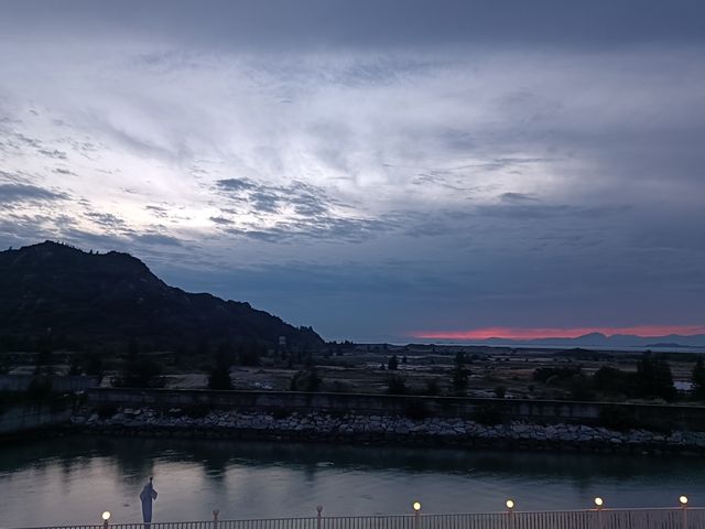 譽海故里｜靜觀雲海漫步海平線