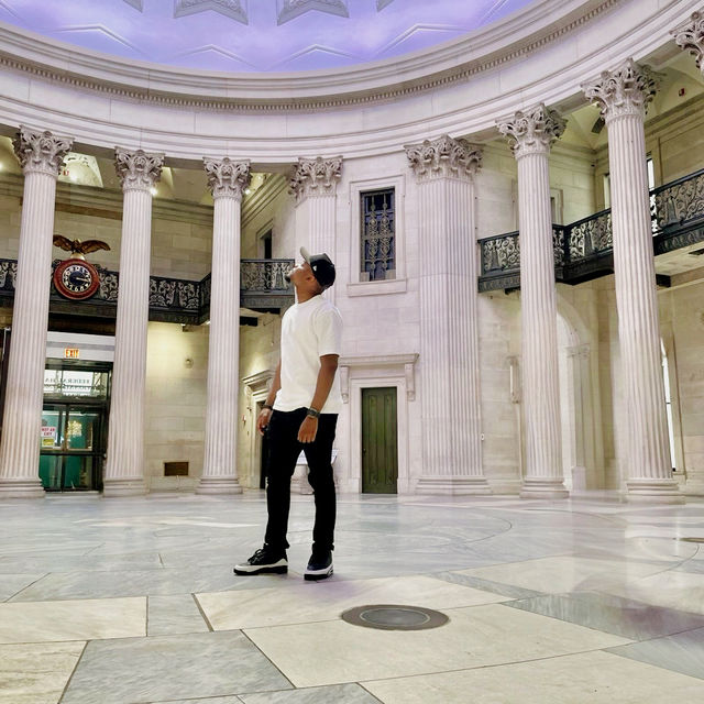 FEDERAL HALL - NEW YORK CITY