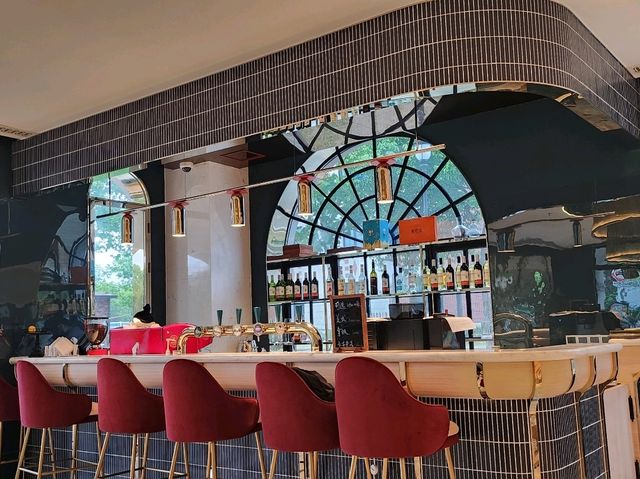 🍽️【上海・思特奇STAGE｜威尼斯早餐劇場】 