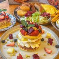 靚人食靚飯