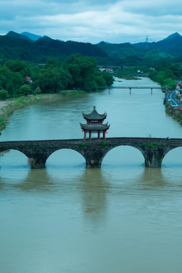 至今為止,我最鍾意嘅小城出現咗 至今為止,我最鍾意嘅小城出現咗
