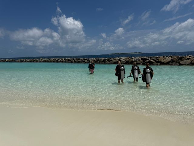 Top-Notch Dive Center on Dhigali Island