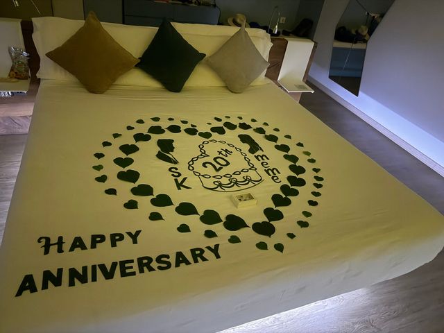 Romantic Oasis: Unforgettable Anniversary at Cocoon Maldives