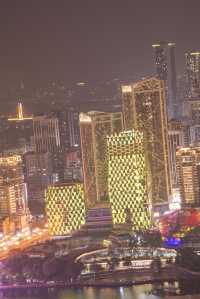 來感受柳州夜景的燈光璀璨，在馬鞍山公園山頂上。