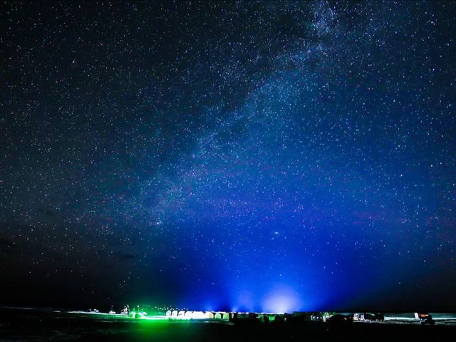 雅丹徒步撿「戈壁寶藏」，雲景酒店成了臨時藏寶閣！