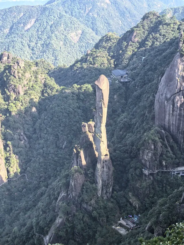 千萬別讓婺源的美遮住三清山的仙氣與靈韻