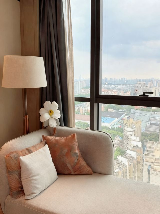 長沙世景廣場皇冠假日酒店 | 湘江畔的商務度假優選