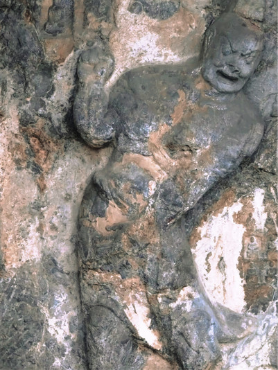 北魏から唐代までの彫刻｜龍門賓陽三洞、一つの洞窟に千年の石刻が秘め