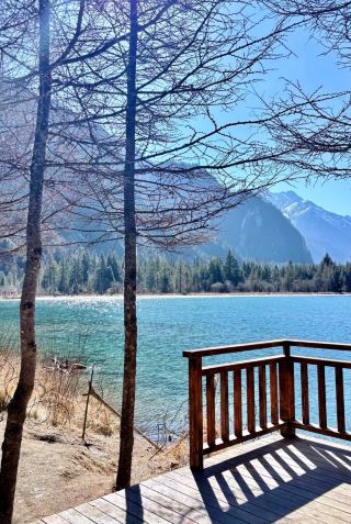 (Six Must-Visit Snowy Destinations in Southern China) No need to go to Northeast China! These 6 hidden gems in Hunan boast snowscapes that rival those in the North, and they're easily accessible! 1. Zhangjia