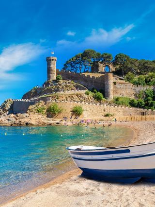 Mediterranean town + Tibidabo panoramic day tour