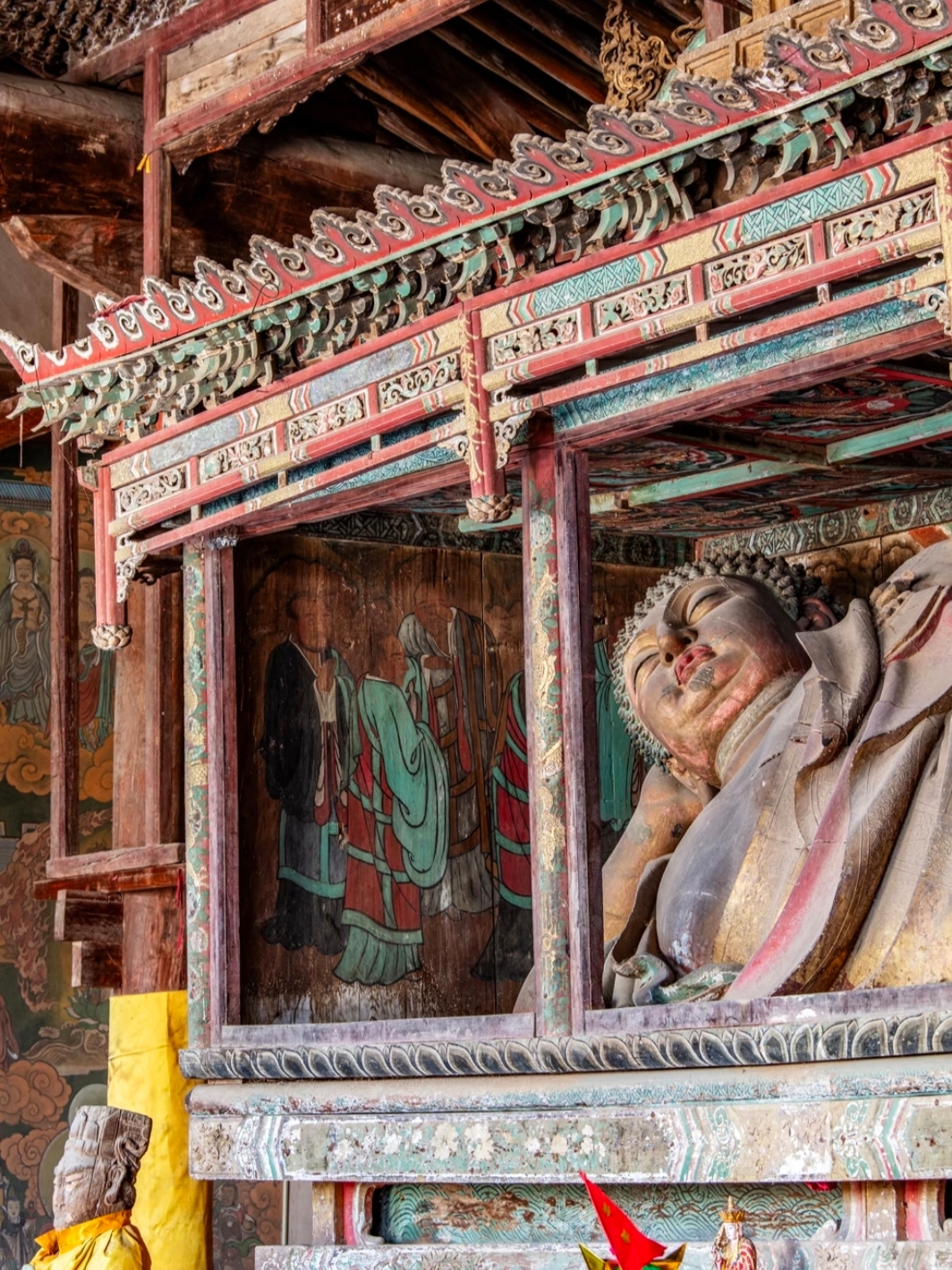 Tượng Phật nằm thời nhà Tấn tại chùa Thái Âm thật sự rất ấn tượng.
