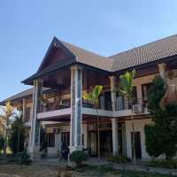 Best hotel in Vang Vieng with poolview