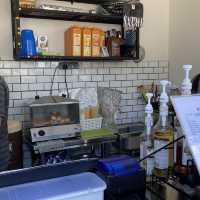 WARMROOM CAFE