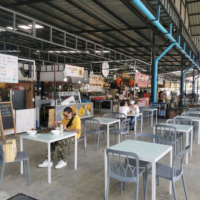 เย็นตาโฟ​วัดแขก สาขาตลาดฐานเพชร​นนท์​