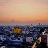 โรงแรมสระว่ายน้ำสวยกลางกรุง