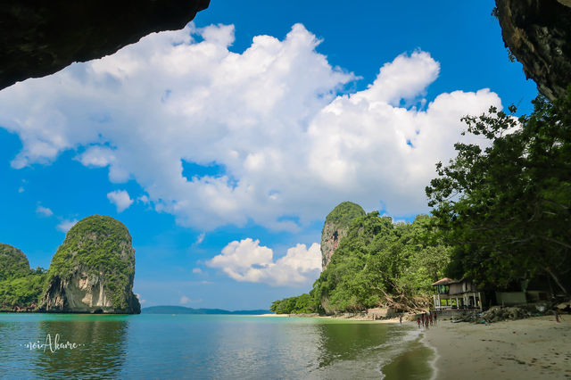 หาดถ้ำพระนาง (Phra nang Cave Beach)