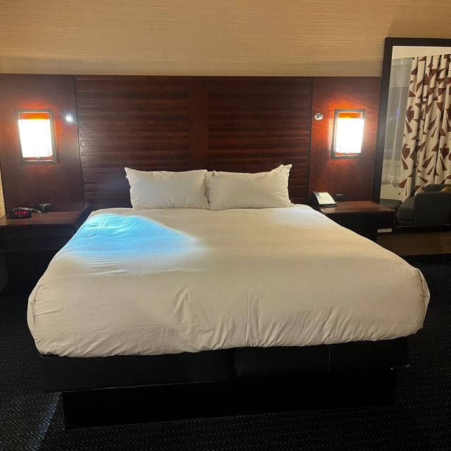 Feel the Doubletree by Hilton San Fran touch!