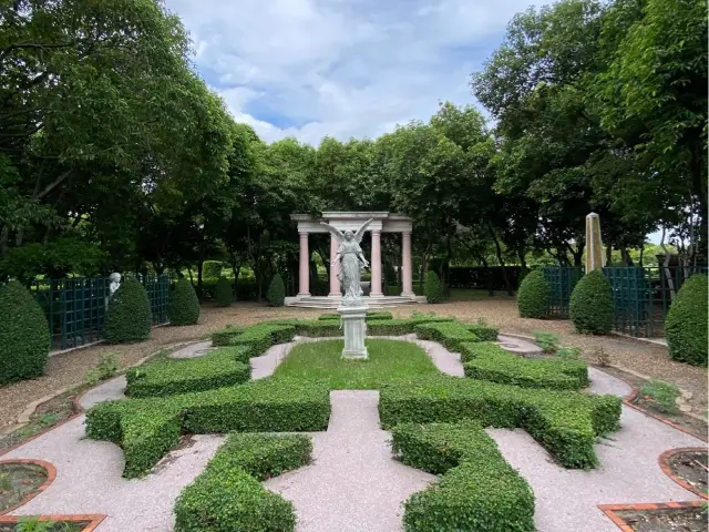 Suanluang RAMA IX park 