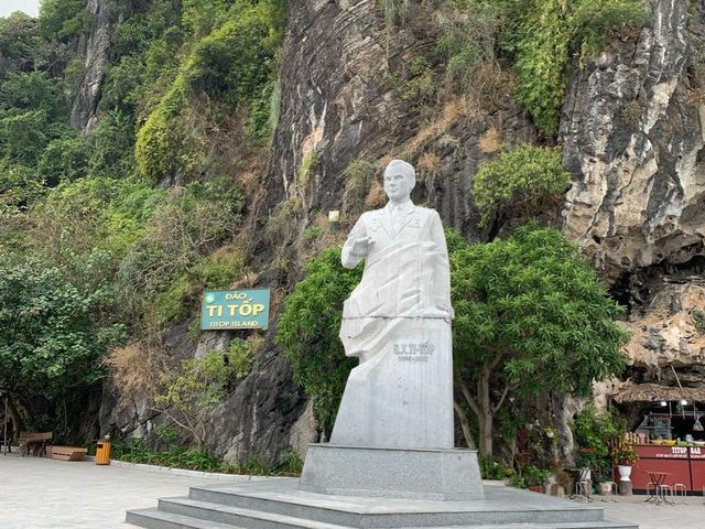 越南🇻🇳下龍灣 Emotion Cruise 