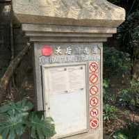 可以去添香油或者占卜祈福
