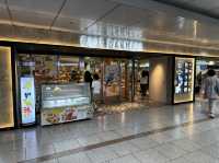 愛知・名古屋。名古屋スイーツ『シャチボン』が気になるカフェ『カフェデンマルク JR名古屋駅店 』